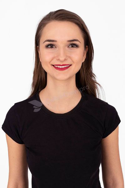 Emirates casual portrait recruitment photo, full smile, white background